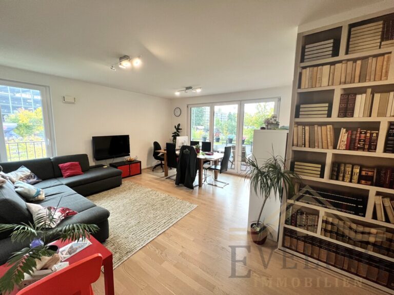 Offener Wohn- und Essbereich