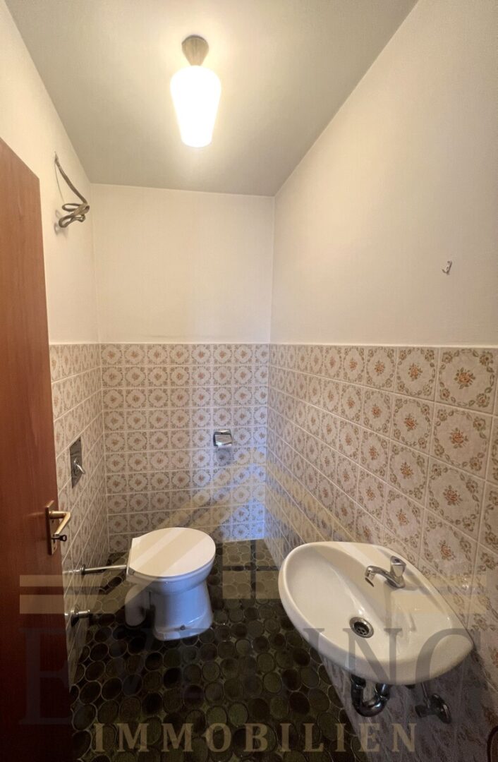 Gäste-WC OG
