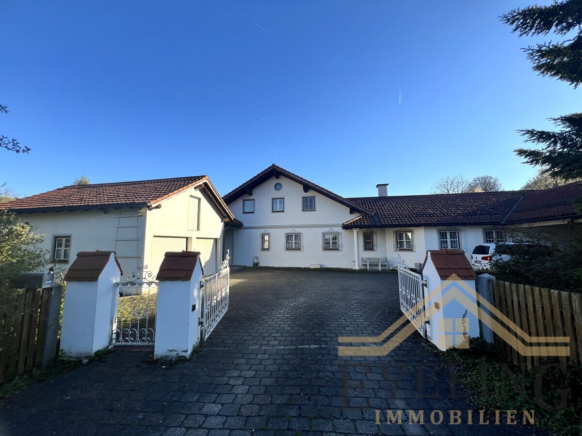 Hauszufahrt