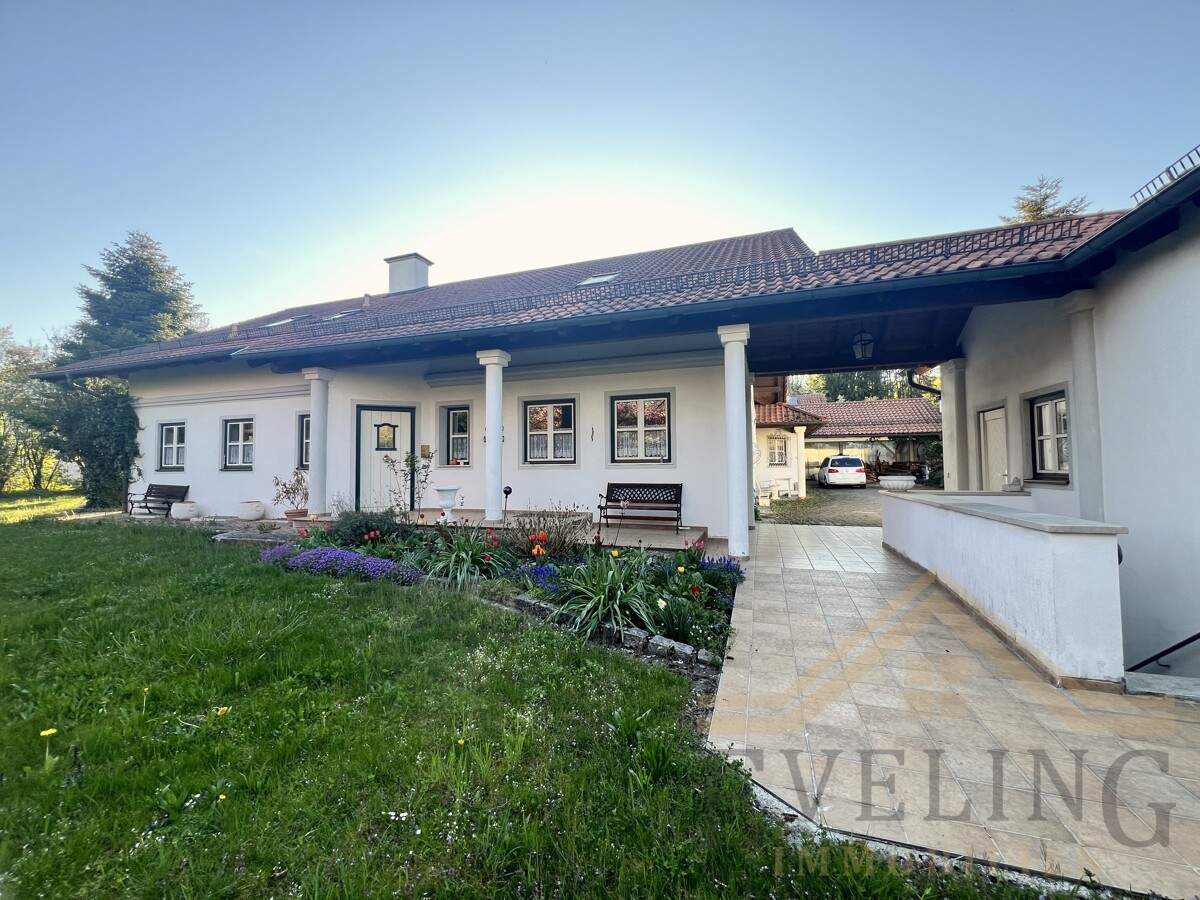 Zugang zum Vorplatz