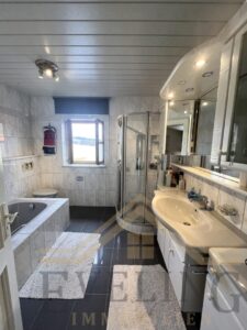 Badezimmer DG