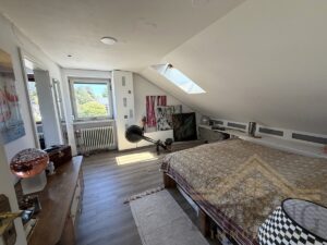 Schlafzimmer DG